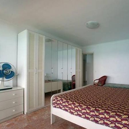 Appartement Flat Rossi à Menton Chambre photo